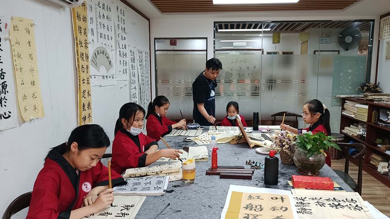 内训师选拔：如何构建高效的内训师团队**
