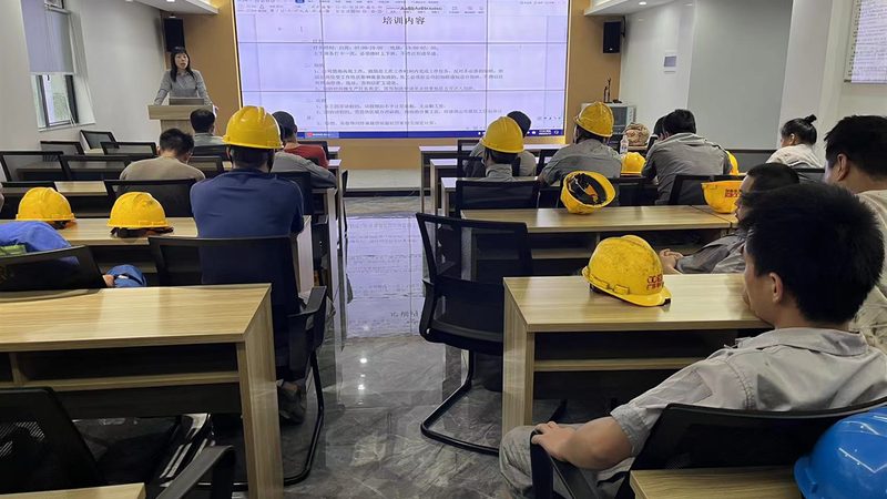 消防工程师网校直播课与录播课：差异解析与选择指南