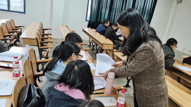 成人教育之路：自考与成考，适合哪类人群？**